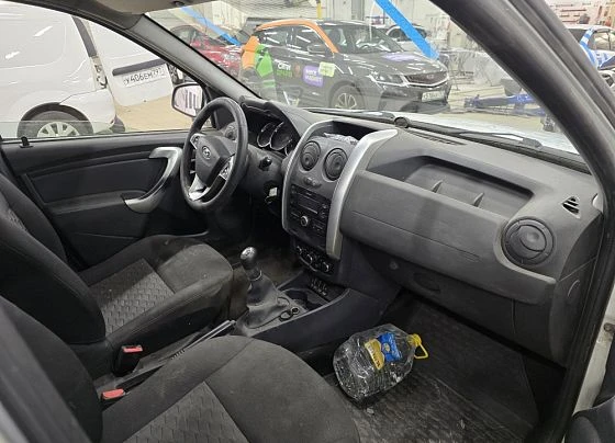 Lada Largus - фото 4