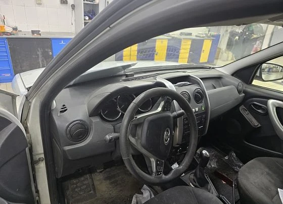 Lada Largus - фото 4