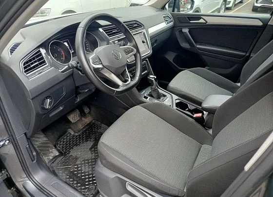 Volkswagen Tiguan - фото 3