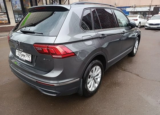 Volkswagen Tiguan - фото 5