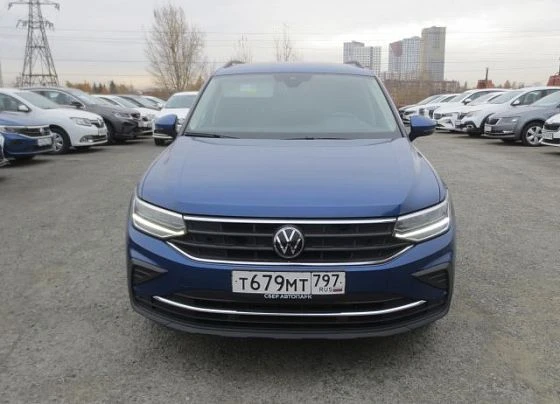 Volkswagen Tiguan - фото 1