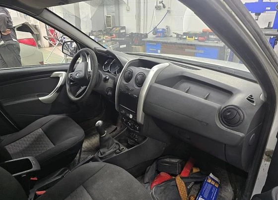 Lada Largus - фото 2