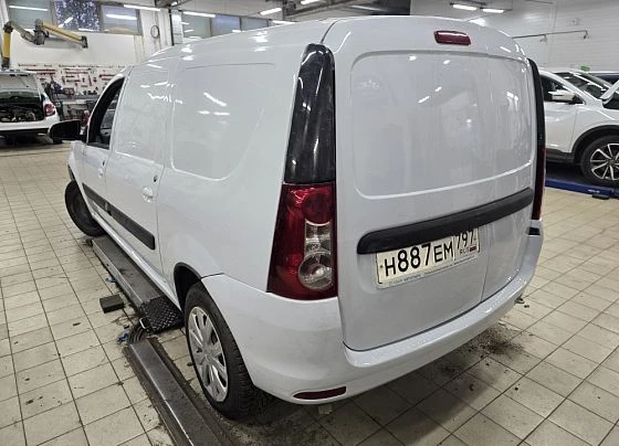 Lada Largus - фото 5