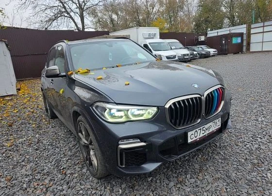 BMW X5 M50D