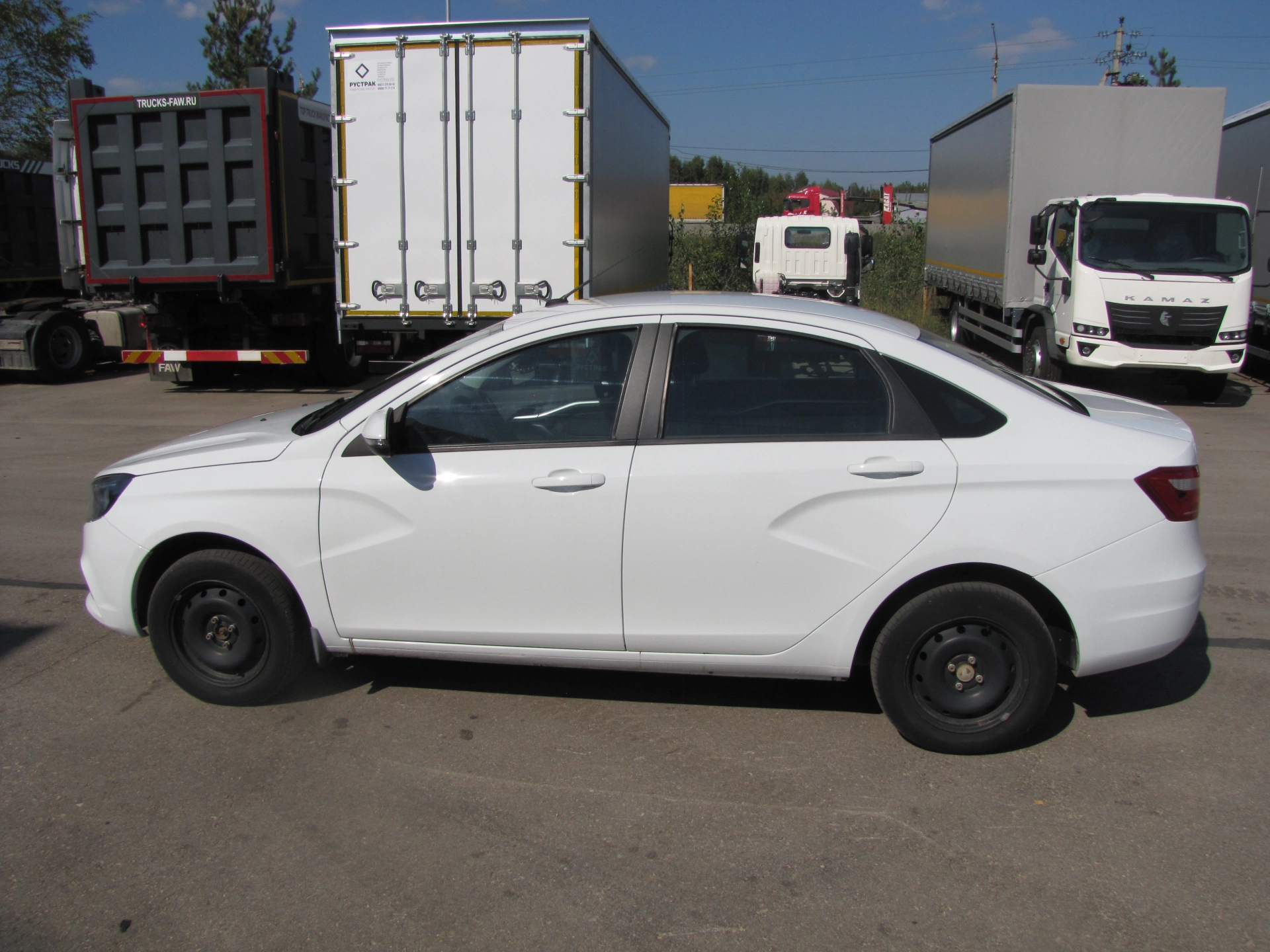 Lada Vesta - фото 4