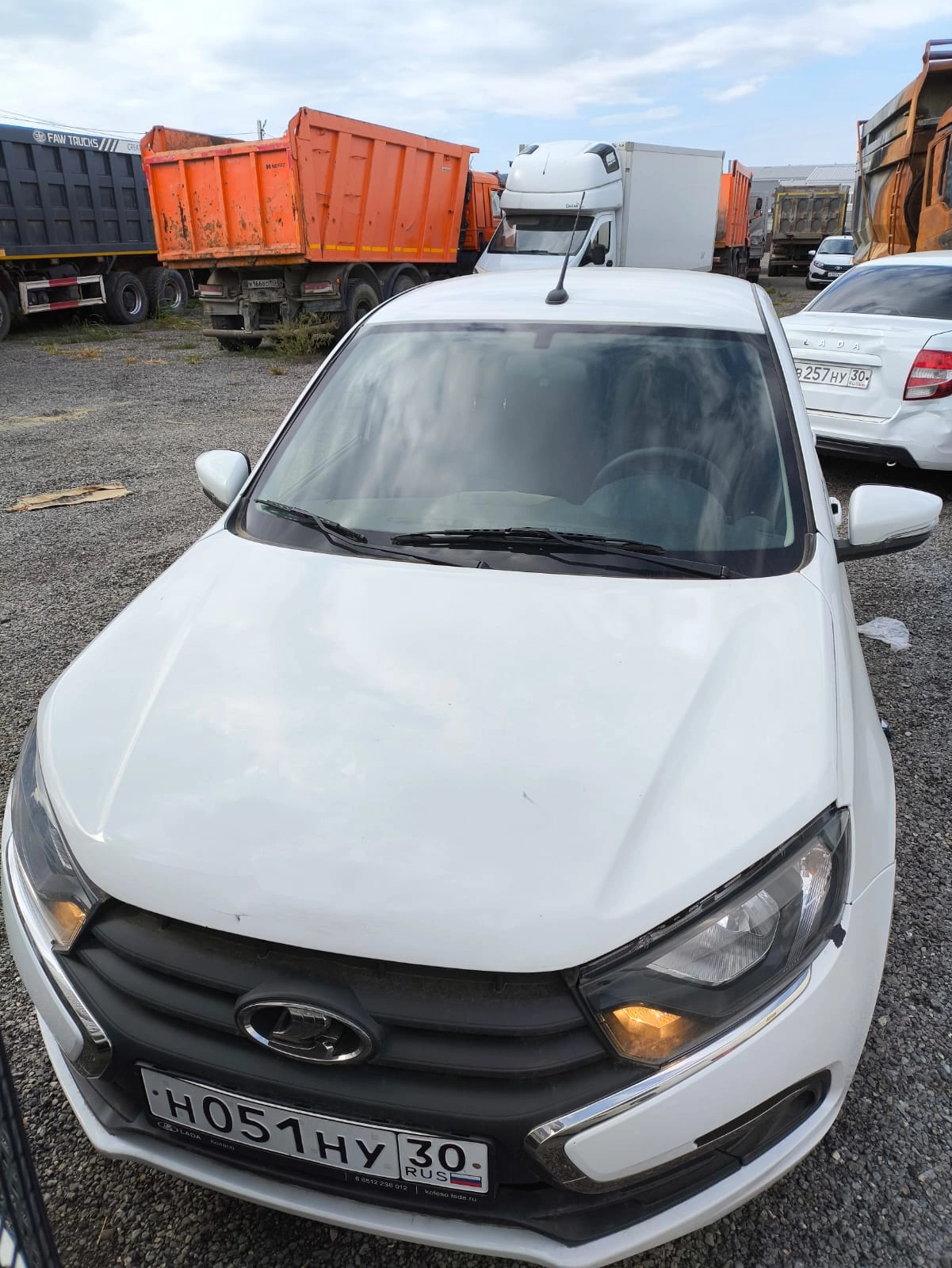 Lada Granta - фото 2