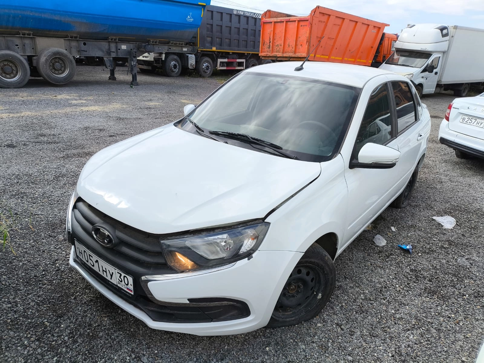 Lada Granta - фото 3