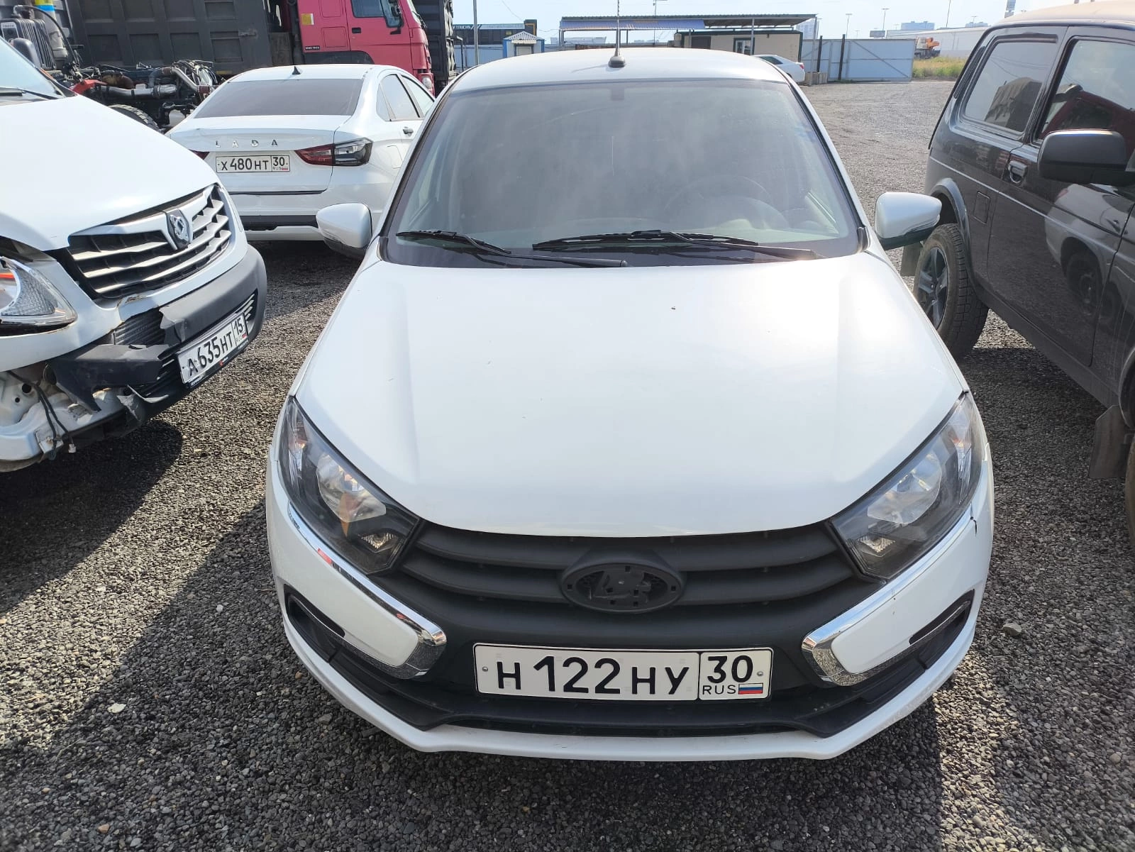 Lada Granta - фото 2