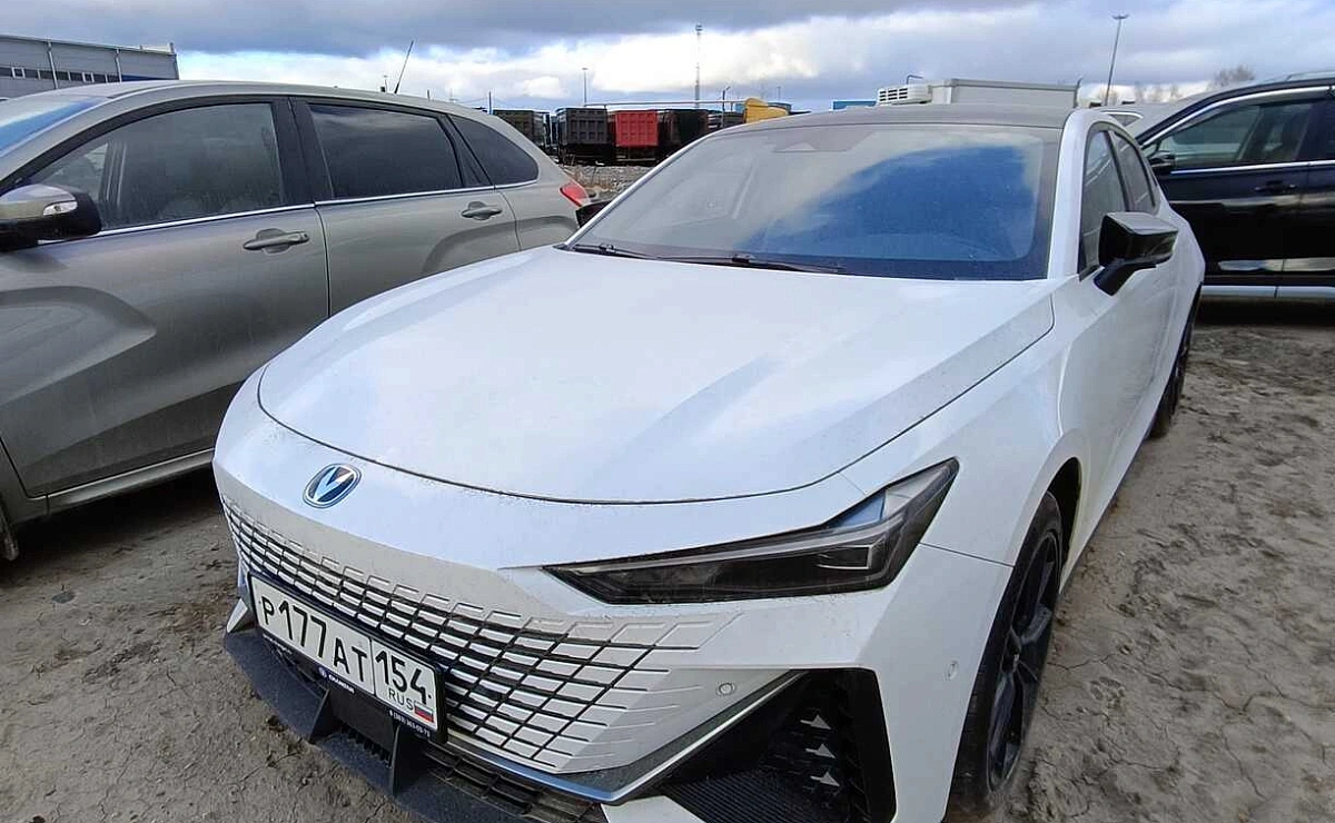 CHANGAN UNI-V