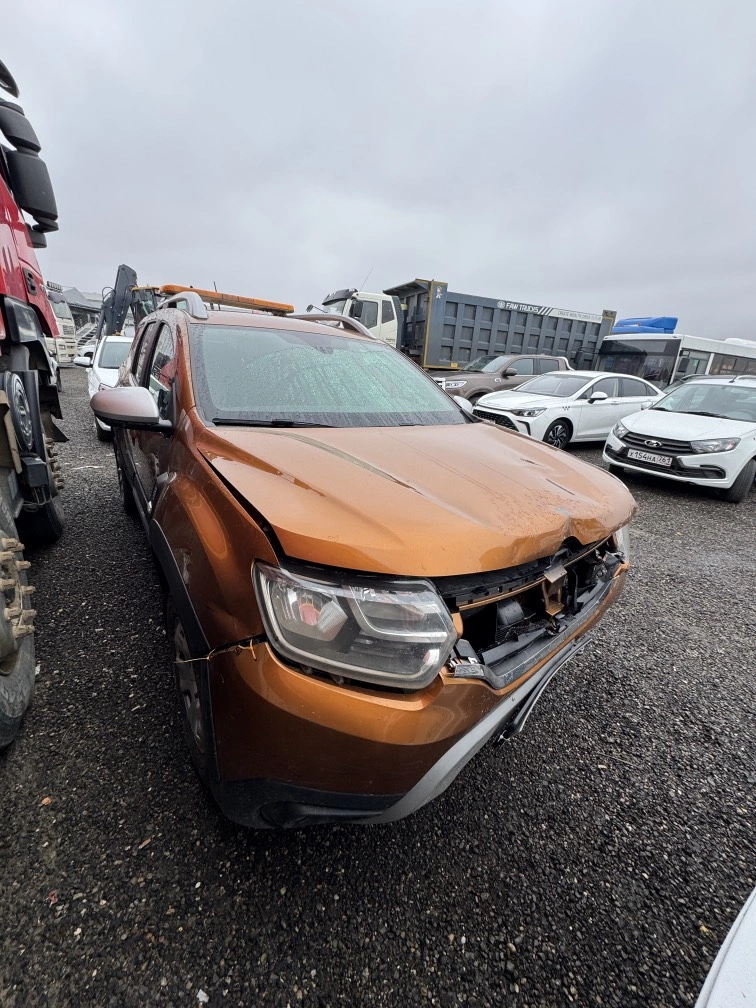 Renault Duster - фото 1