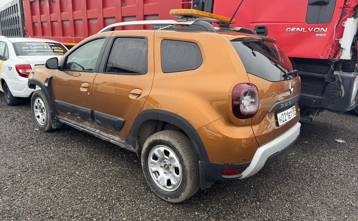 RENAULT Duster