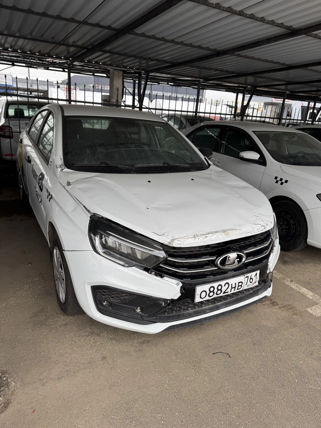 Lada Vesta - фото 1