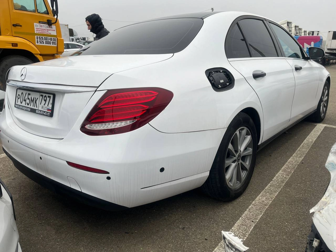 Mercedes-Benz E - фото 4