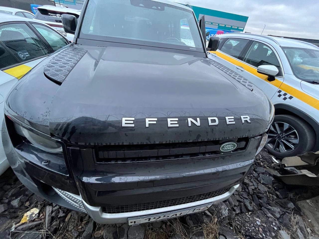 Land Rover Defender - фото 2