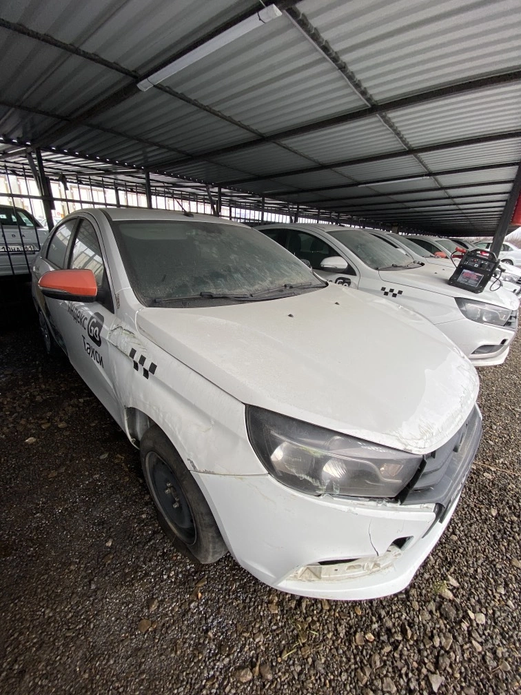 Lada Vesta - фото 1