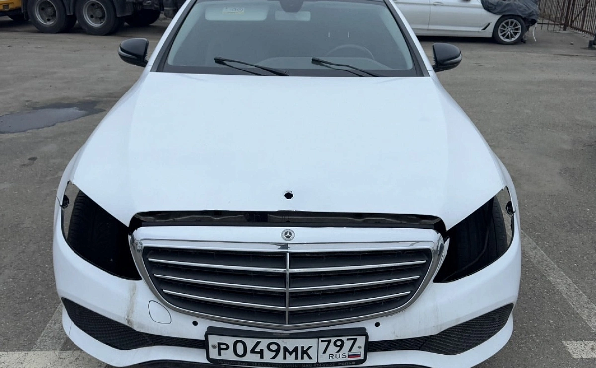 MERCEDES-BENZ E-Class