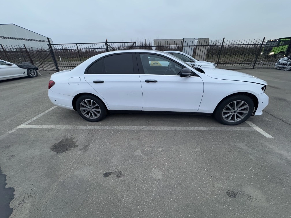 Mercedes-Benz Е - фото 4