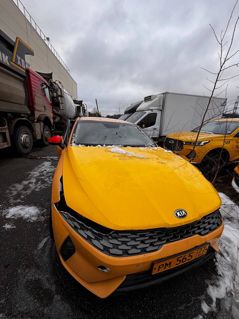 KIA K5 - фото 1