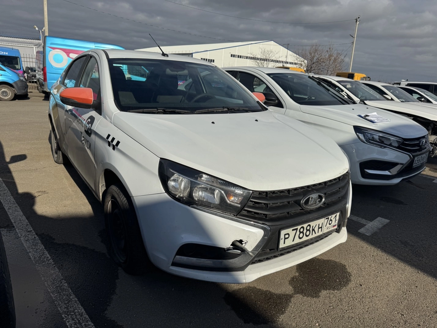 Lada Vesta - фото 1