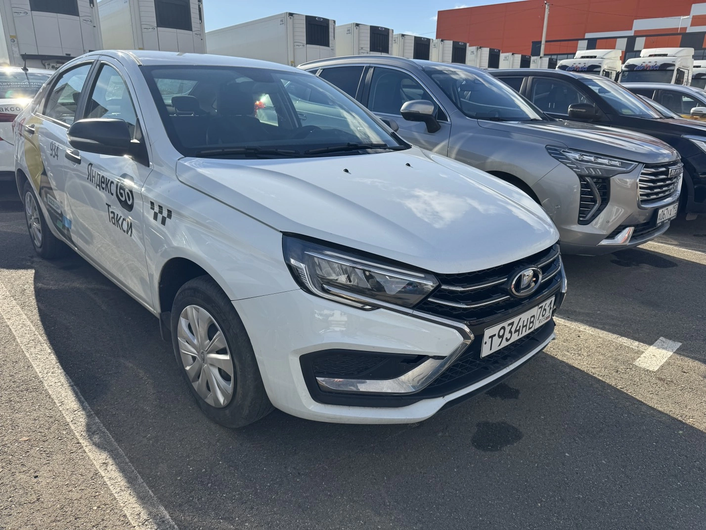 Lada Vesta - фото 1