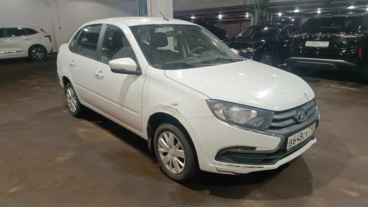 Lada Granta - фото 1