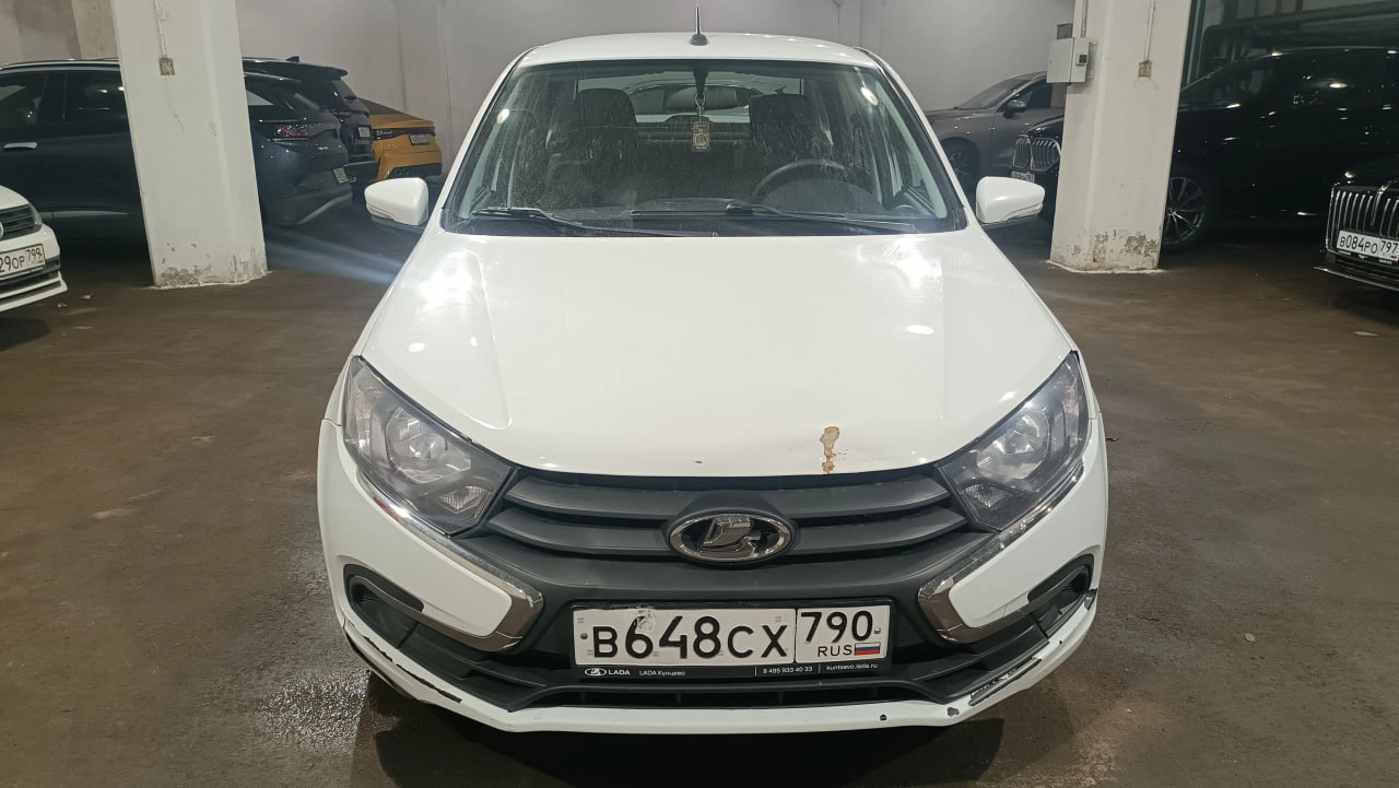 Lada Granta - фото 2