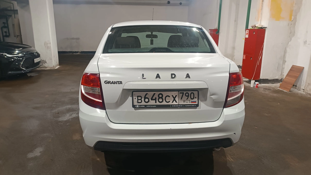 Lada Granta - фото 5