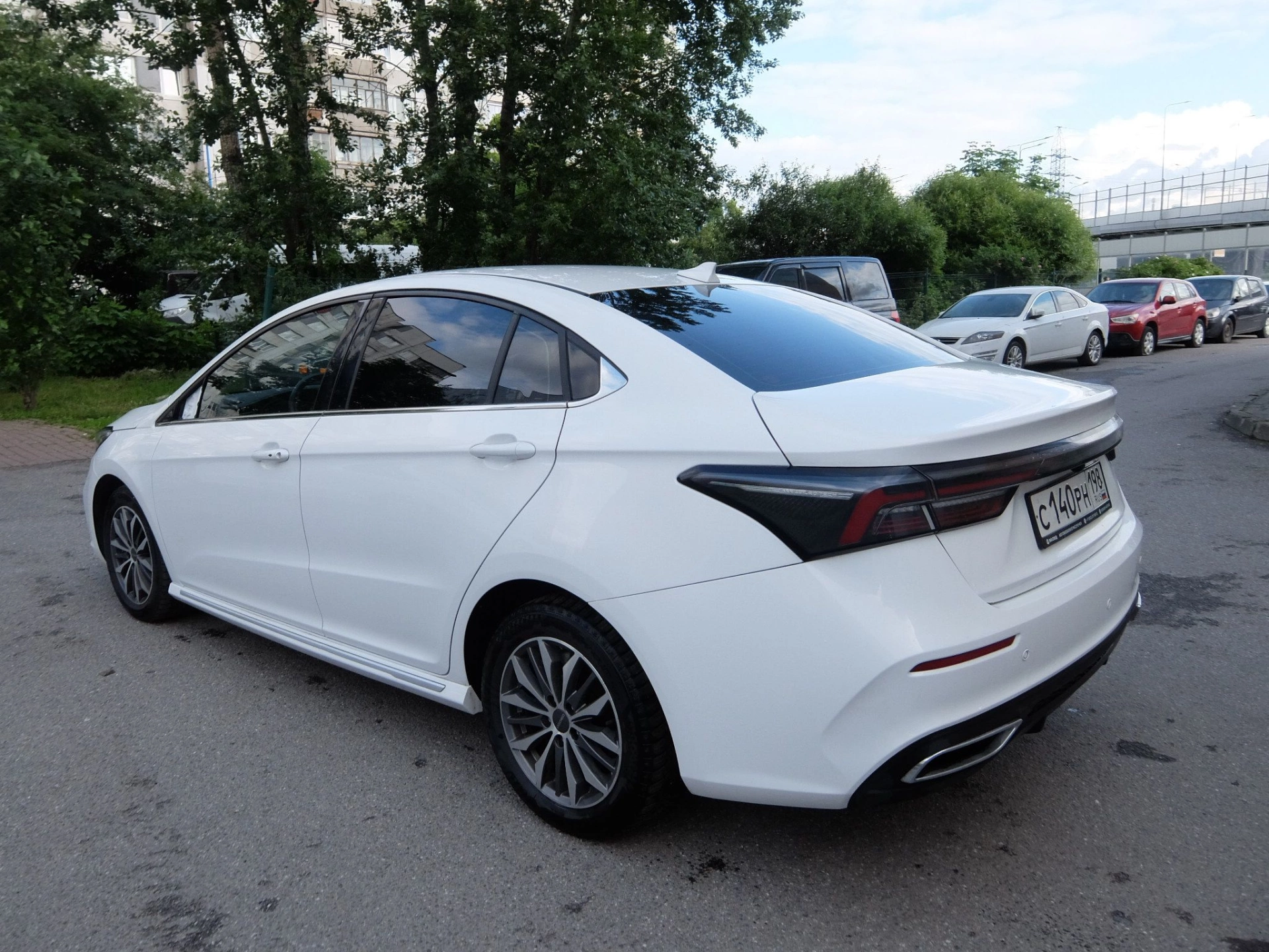 OMODA S5 - фото 4