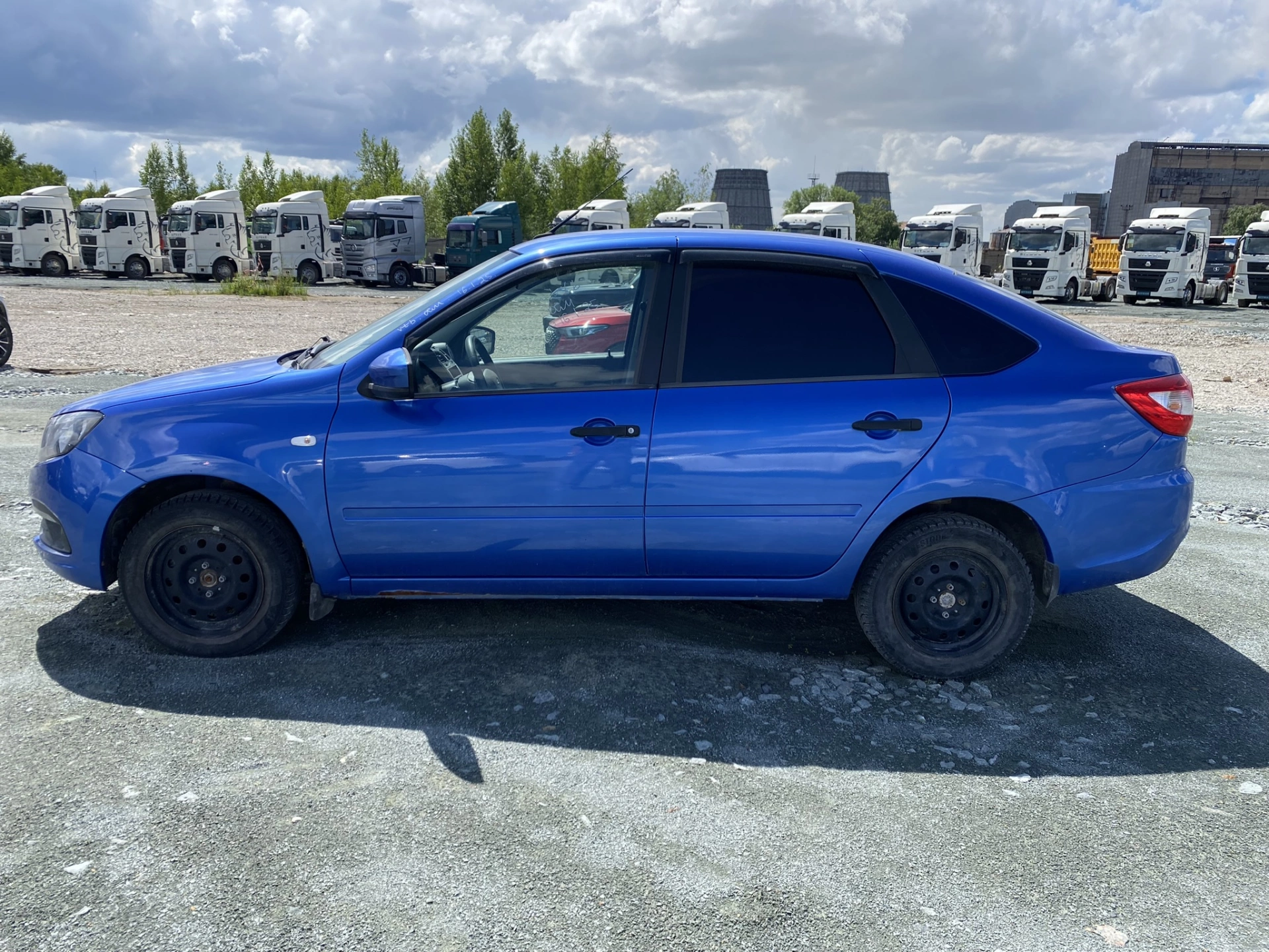 Lada Granta - фото 4