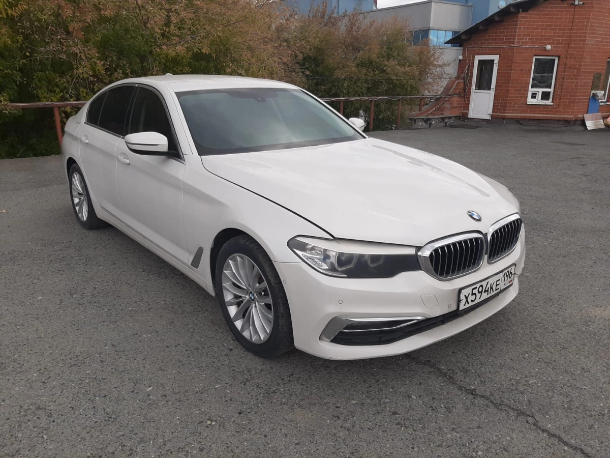 BMW 5 серия - фото 1