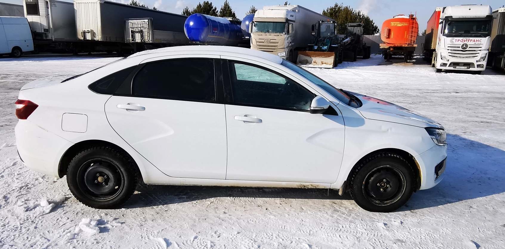 Lada Vesta - фото 4