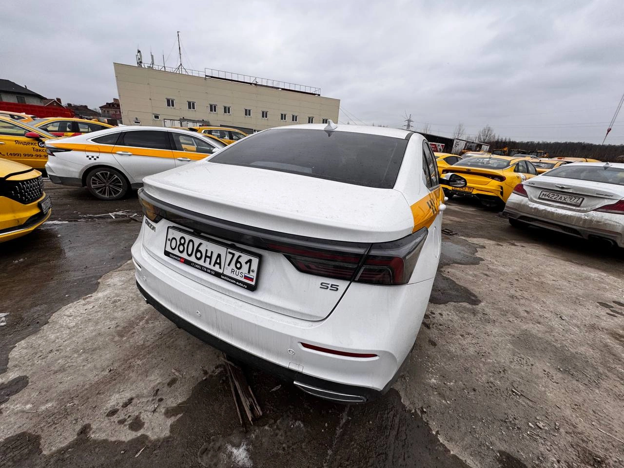 OMODA S5 - фото 5