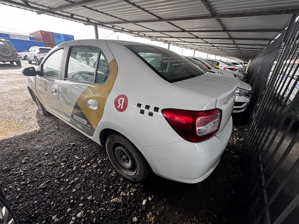 Renault LOGAN - фото 4