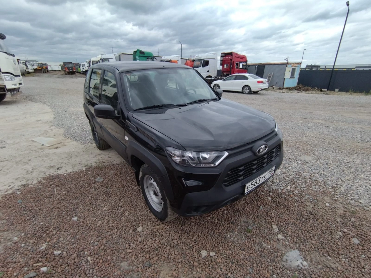 Lada Niva - фото 1