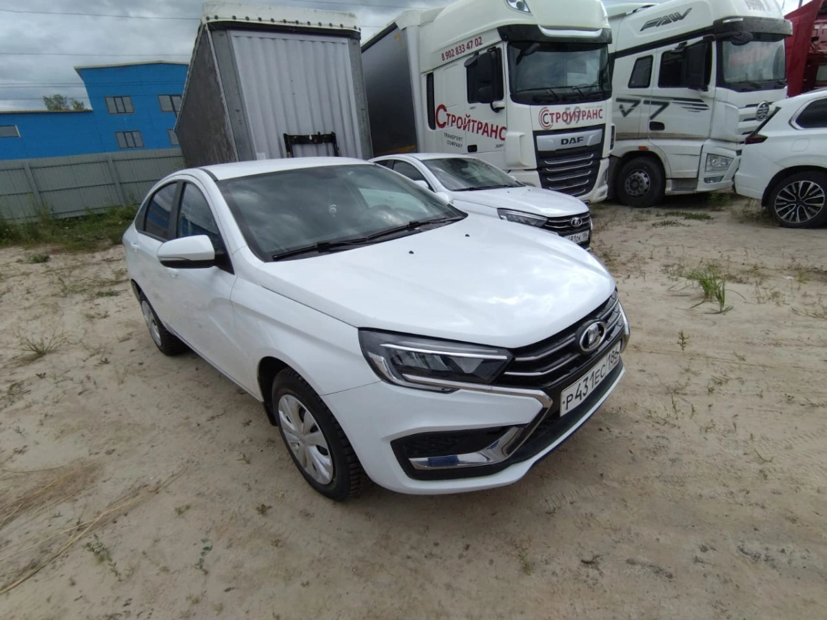 Lada Vesta - фото 1