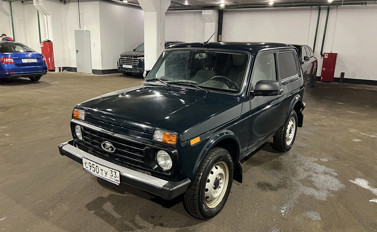 LADA Niva Travel
