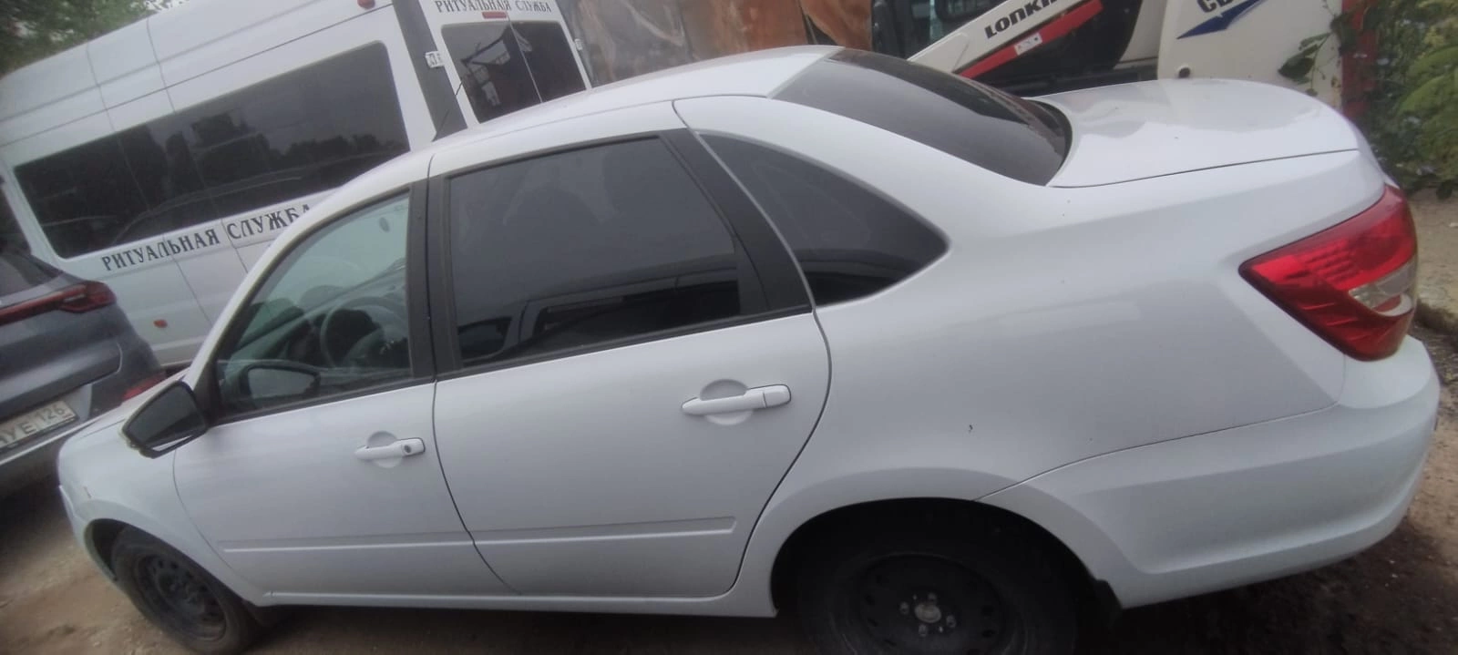 Lada Granta - фото 4