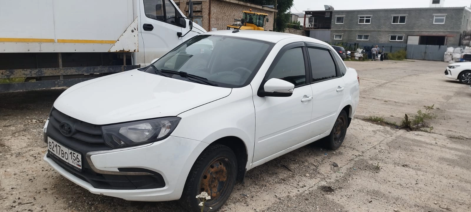 Lada Granta - фото 3