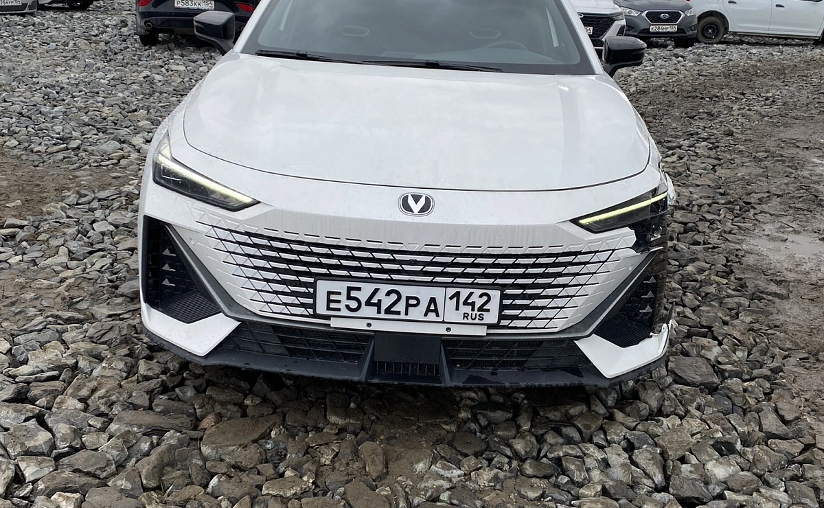 CHANGAN UNI-V