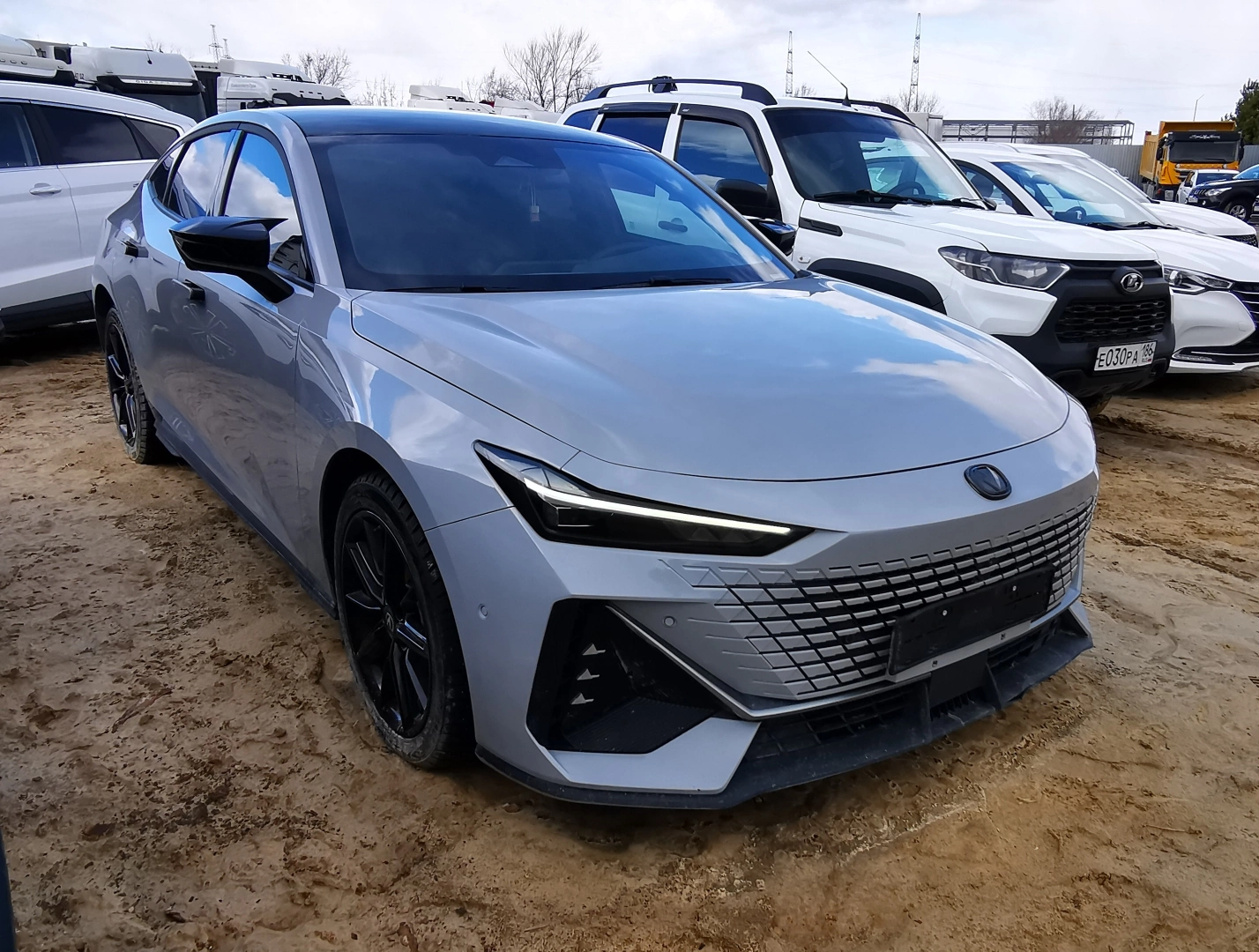 Changan Uni-V - фото 1