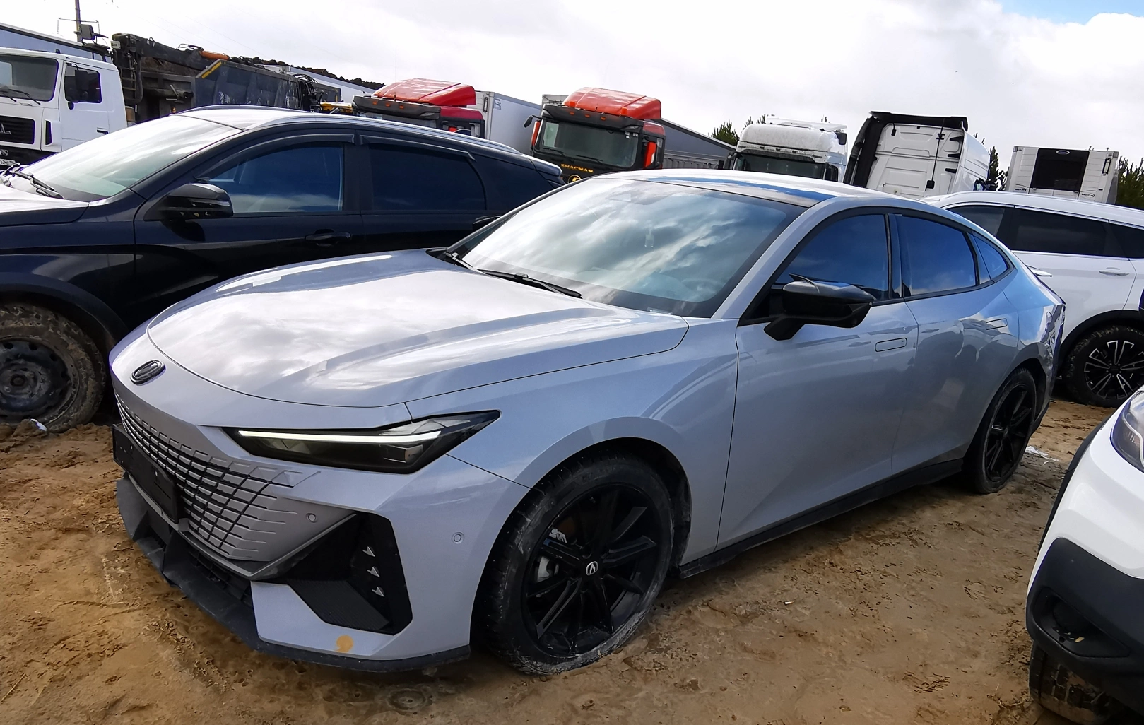 Changan Uni-V - фото 3