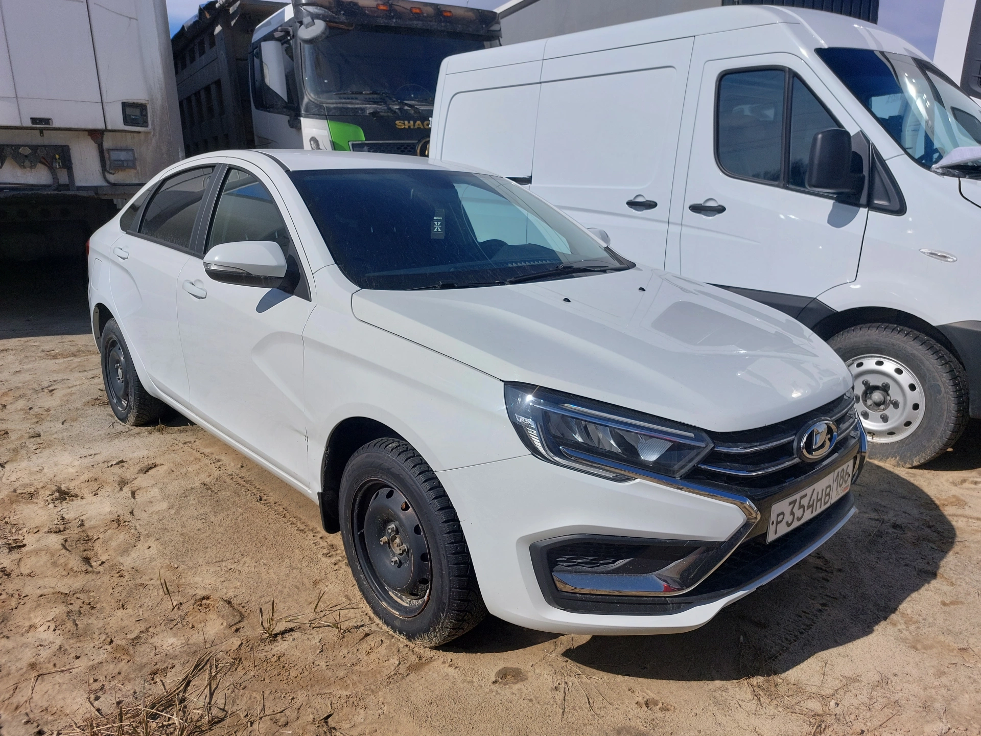 Lada Vesta - фото 1