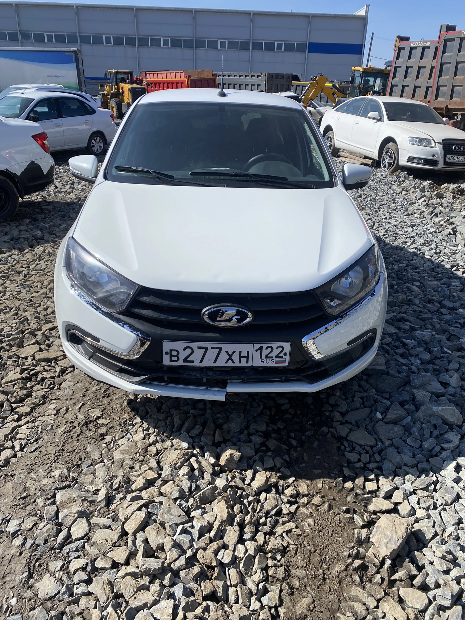 Lada Granta - фото 2