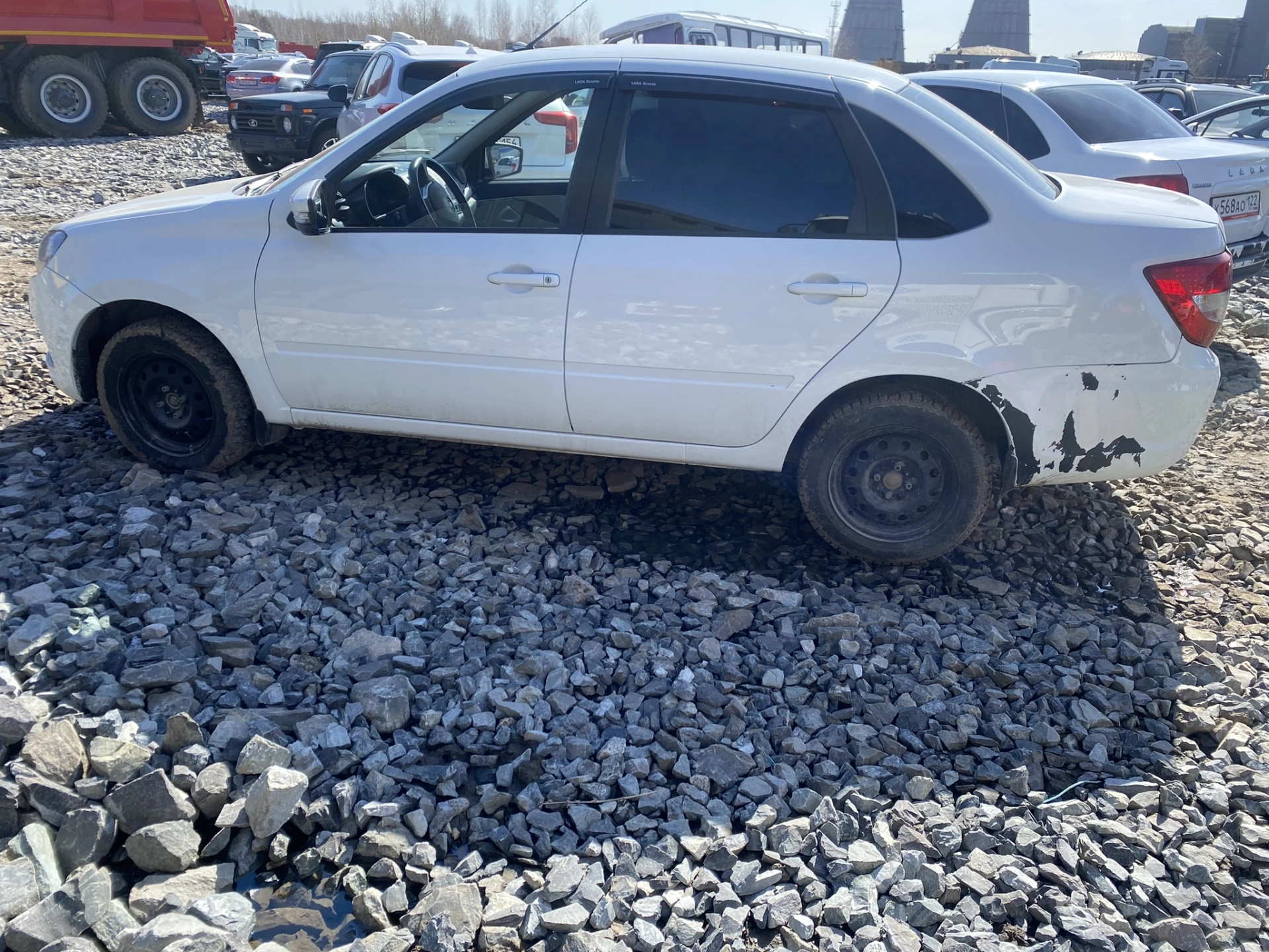 Lada Granta - фото 4