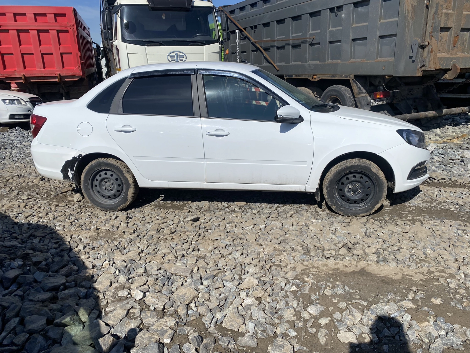 Lada Granta - фото 5