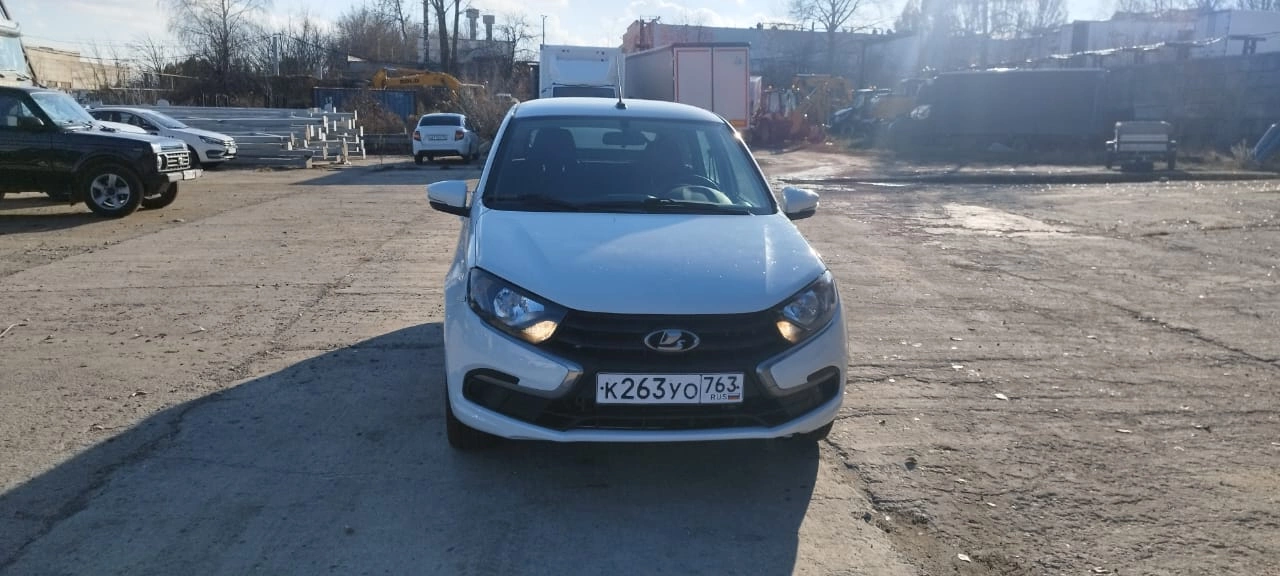 Lada Granta - фото 2