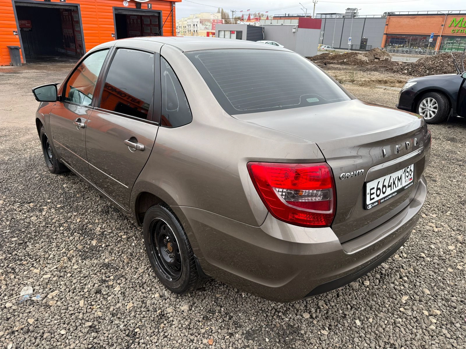 Lada Granta - фото 5