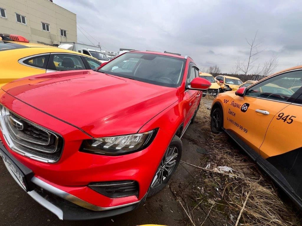 Geely Atlas Pro - фото 3