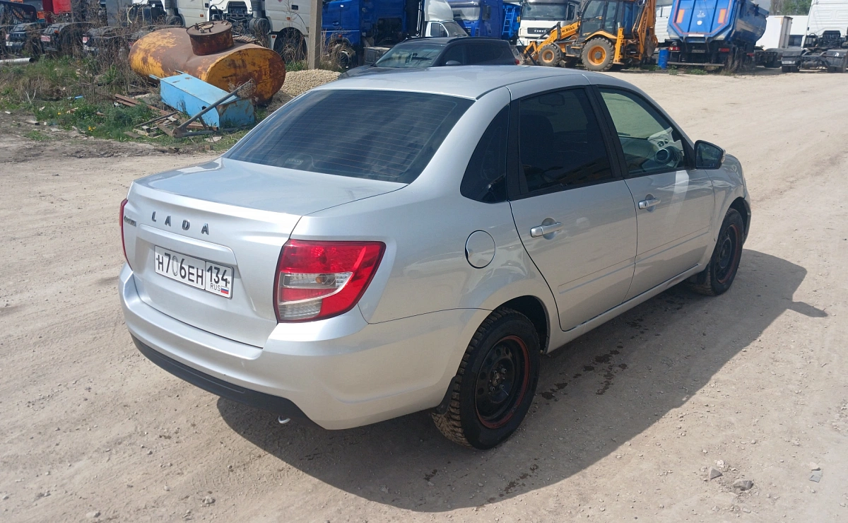 LADA Granta Седан