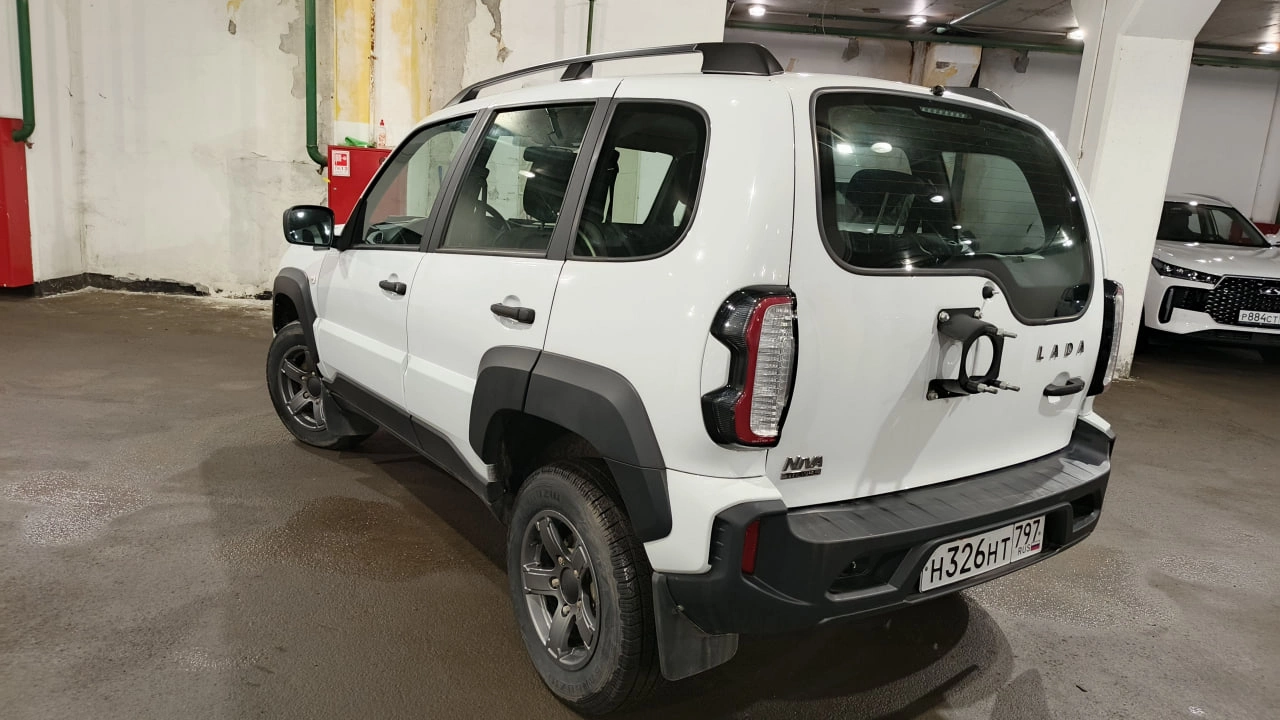 Lada Niva - фото 4